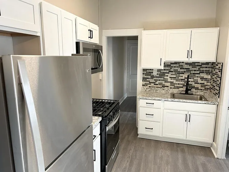 143 S Edwards Ave — Photo 6