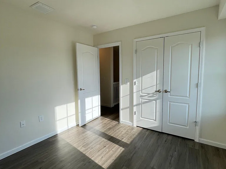 18 Goshen Rd #6 — Photo 16