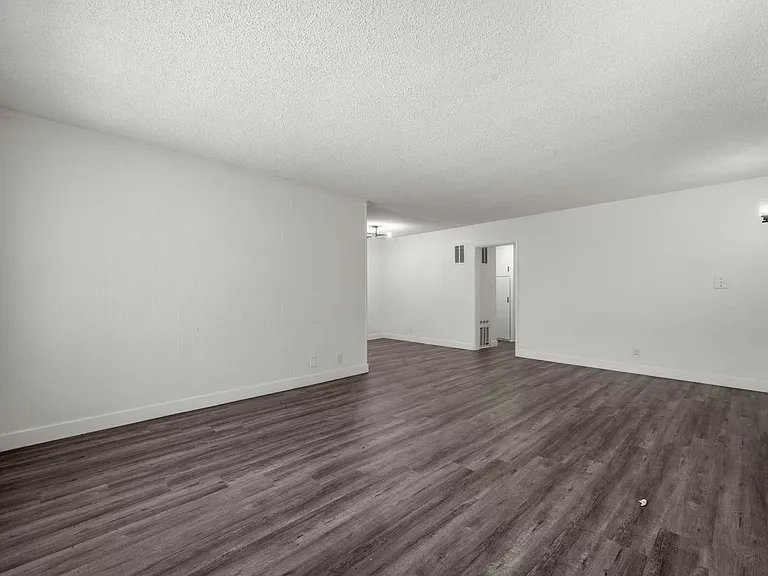 3933 Nicolet Ave #4A — Photo 7