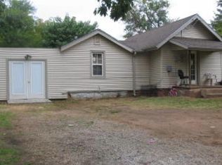 301 S 5th St, Vinita, OK 74301