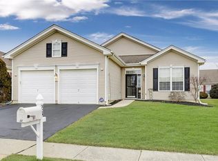 23 Chamber Ln, Columbus, NJ 08022