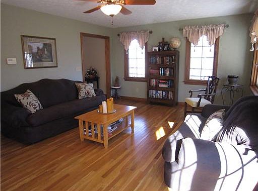 2nd image of 133 Liberty Dr