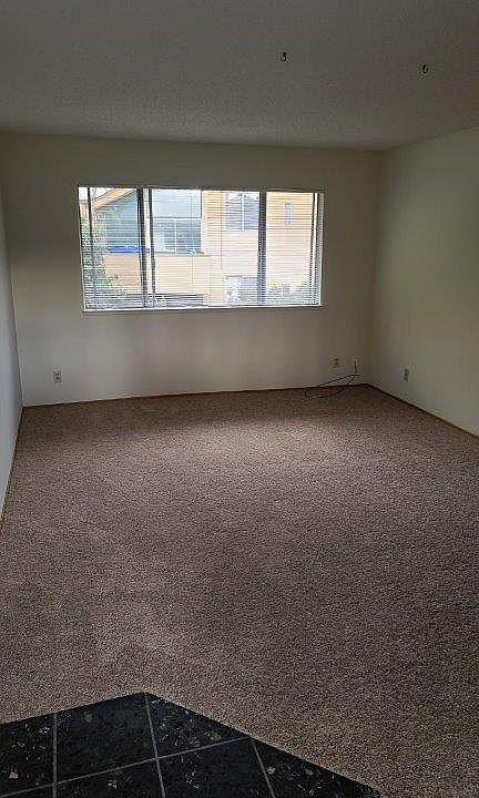 1st image of 2035 Halford Ave