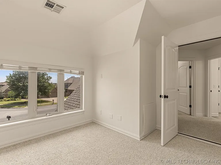 4902 S 165th East Ave — Photo 36