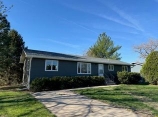 111 E 5th St, Juniata, NE 68955