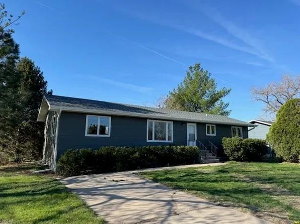 111 E 5th St, Juniata, NE 68955