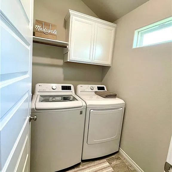 1918 Meridian Ct — Photo 15