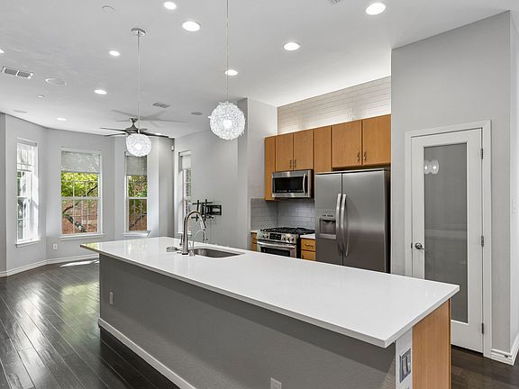 3rd image of 15730 Seabolt Pl