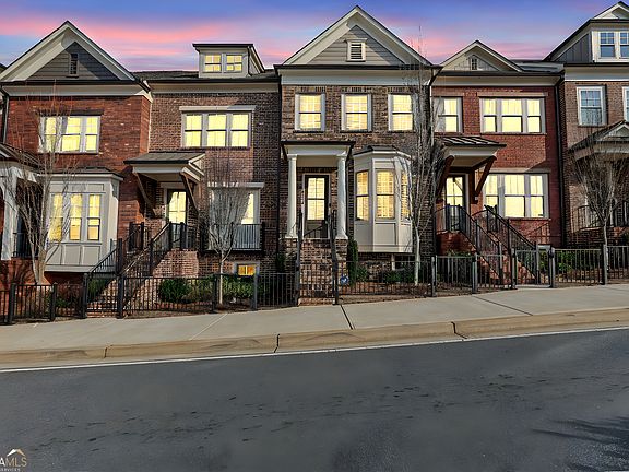 3rd image of 4466 Lemon St