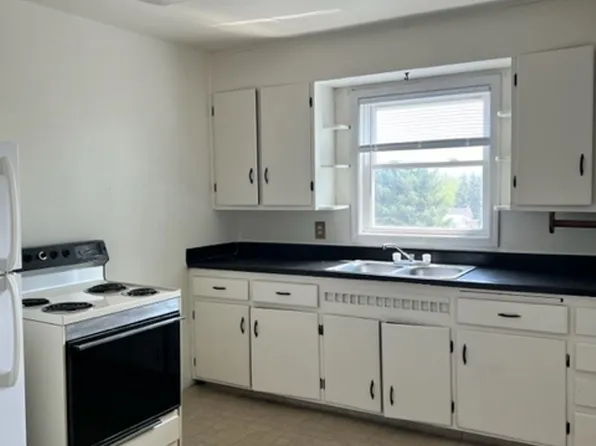 600 9th Street NW, 600 9th St NW APT 1, Mandan, ND 58554