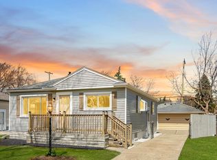 21701 Lange St, Saint Clair Shores, MI 48080