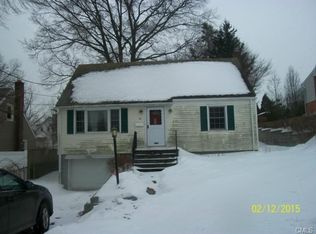 55 Pope St, Fairfield, CT 06825