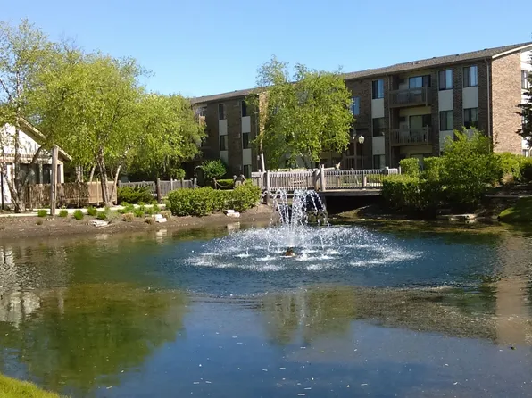 The Ponds on Plum Grove