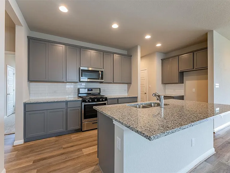 201 Watercourse Way — Photo 12