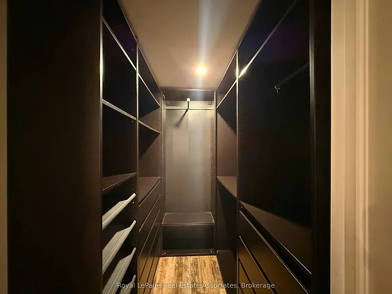 51 Sorbonne Dr — Photo 10