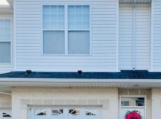 227 Adams Pointe Blvd UNIT 4, Mars, PA 16046