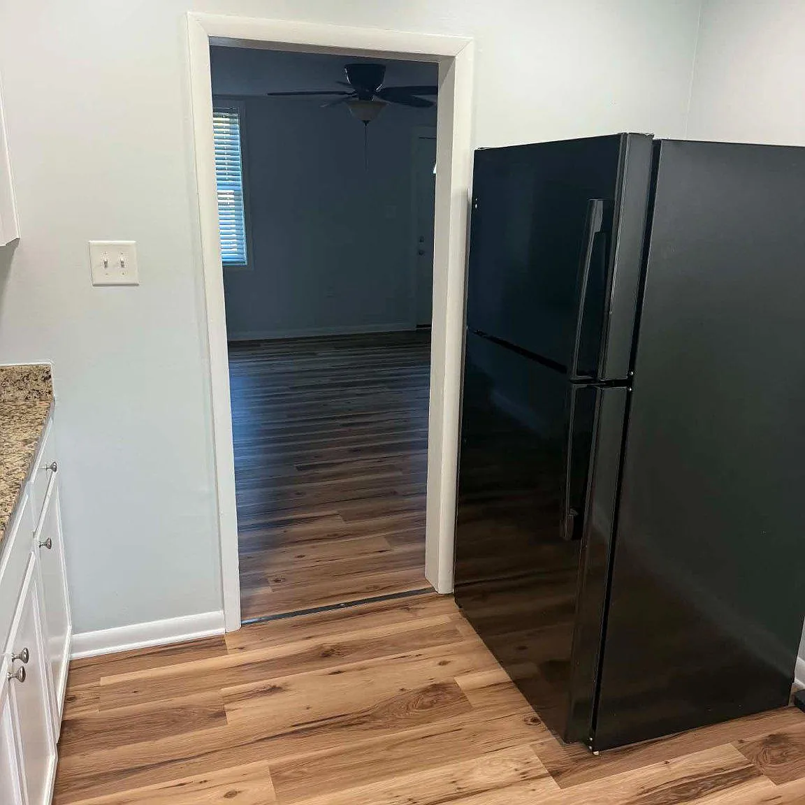 2 bed, 1.0 bath, 1200 sqft, $1,575 — Photo 4