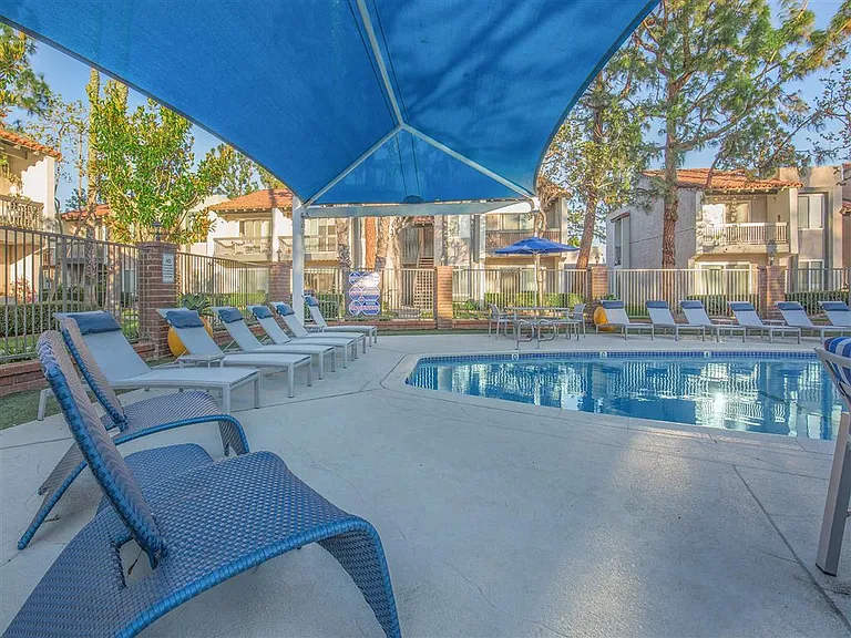 La Veta Grand Apartments — Photo 7