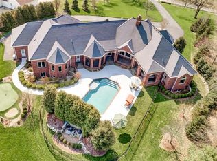 10063 Bauer Rd, Saint Louis, MO 63128