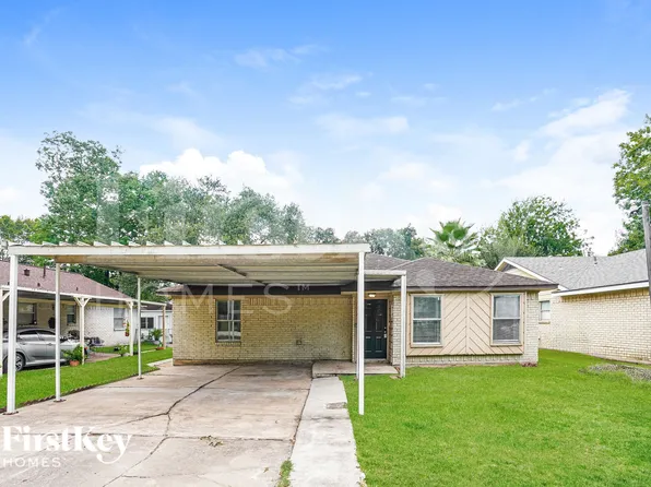 2518 S San Antonio St, Pearland, TX 77581