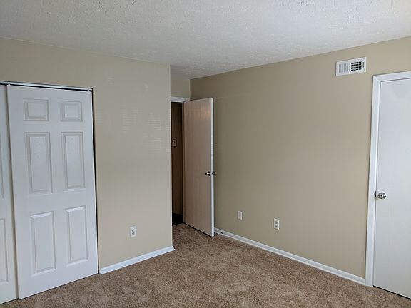 5th image of 4230 Village Parkway East Cir