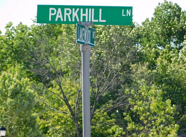 2nd image of 1905 Parkhill Rd