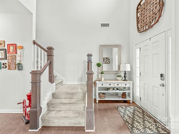 5th image of 11347 Cedarvale Farm Pkwy