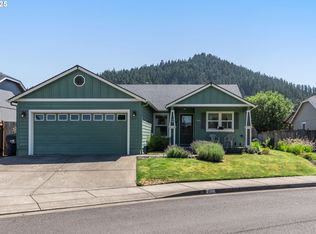 1933 S 58th St, Springfield, OR 97477