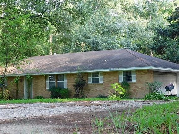 3rd image of 22481 Autumn Woods Dr
