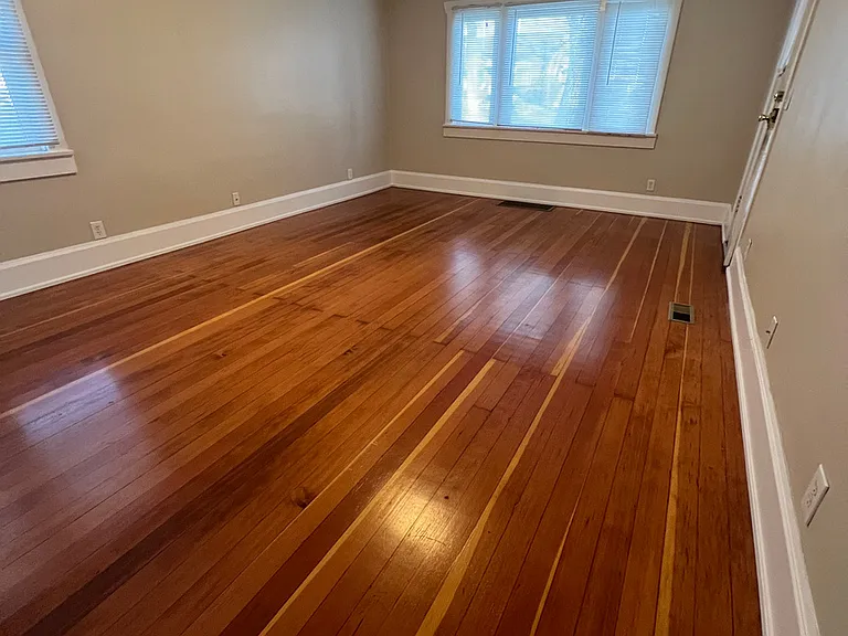 2622 S Green St — Photo 4