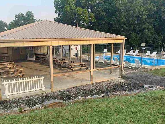 4th image of 80 Ingles Rd #12
