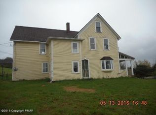 233 Perkins Pond Rd, Beach Lake, PA 18405
