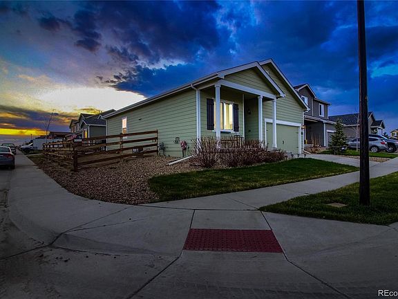 2nd image of 1653 Taos St
