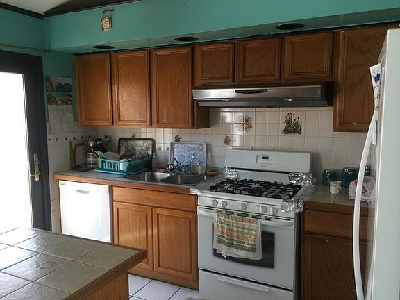 4th image of 711 Radnor Dr