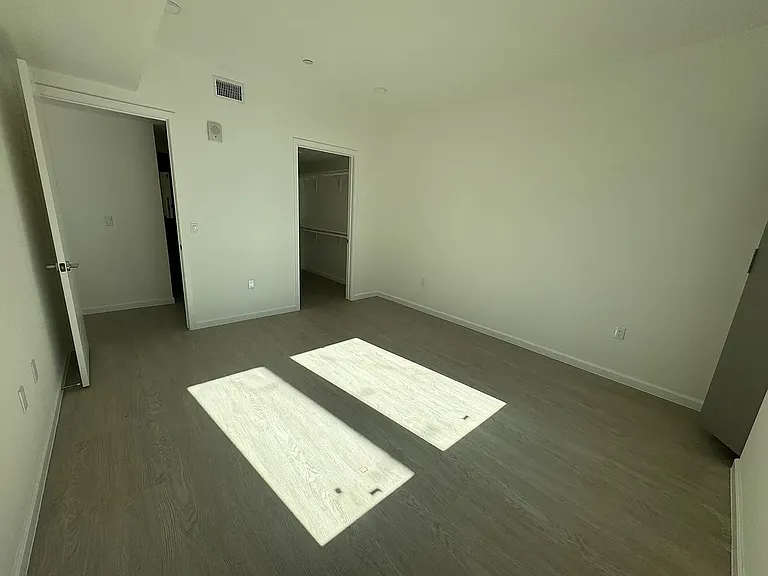 Doran Residences LLC — Photo 13