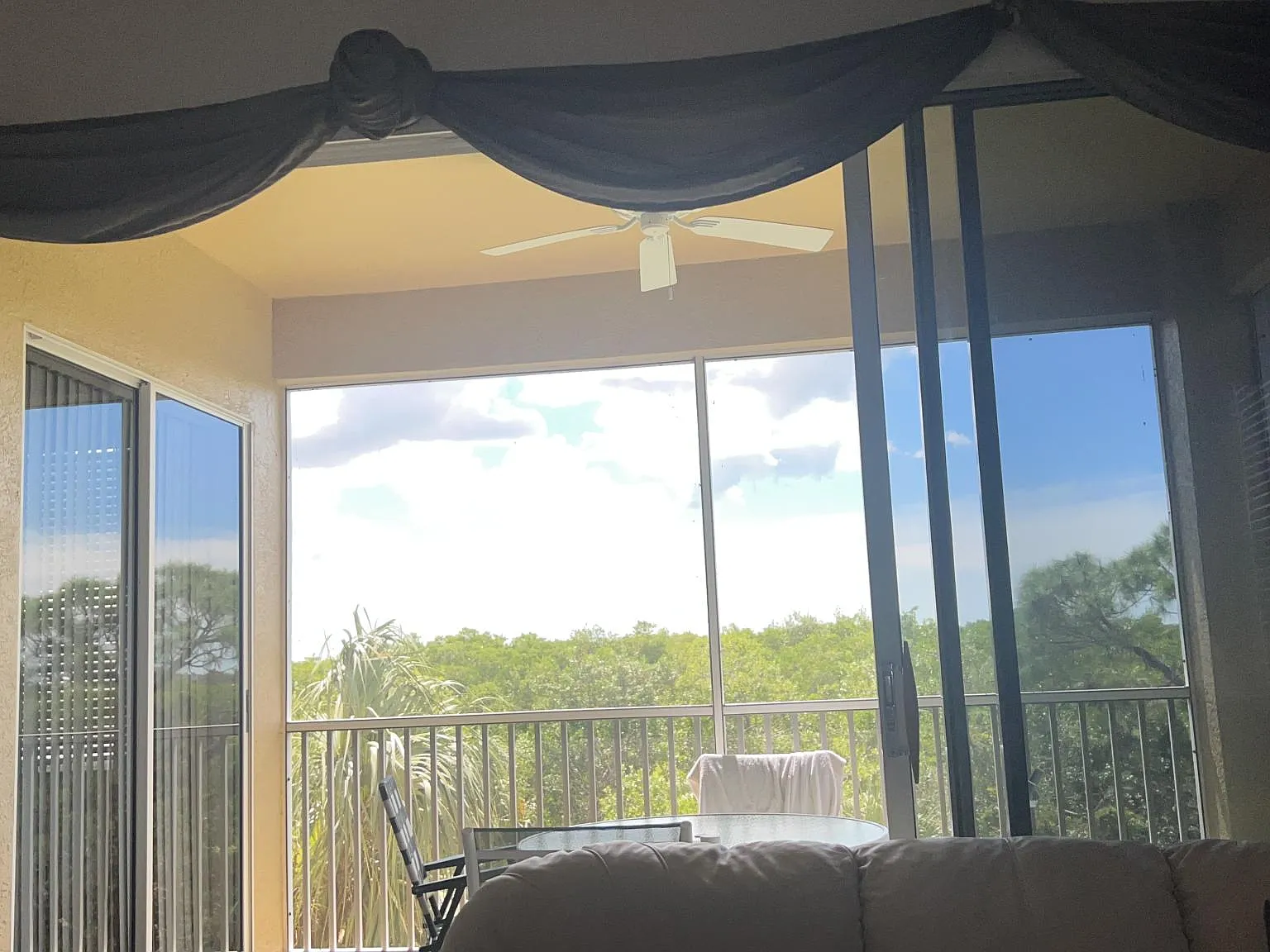 3 bed, 1572 sqft, $6,000 — Photo 2