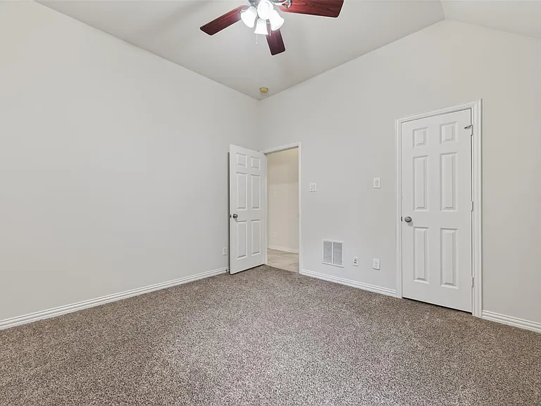 6726 Hathaway Ln — Photo 35