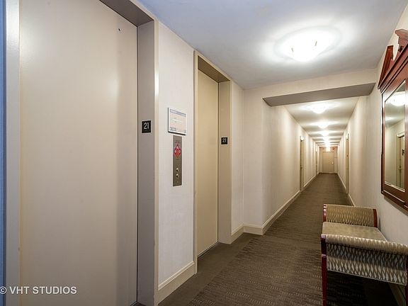 3rd image of 1325 N State Pkwy APT 21D