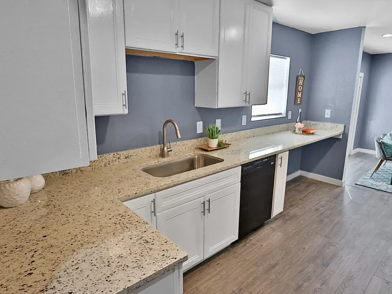 4322 Waikiki Dr — Photo 16