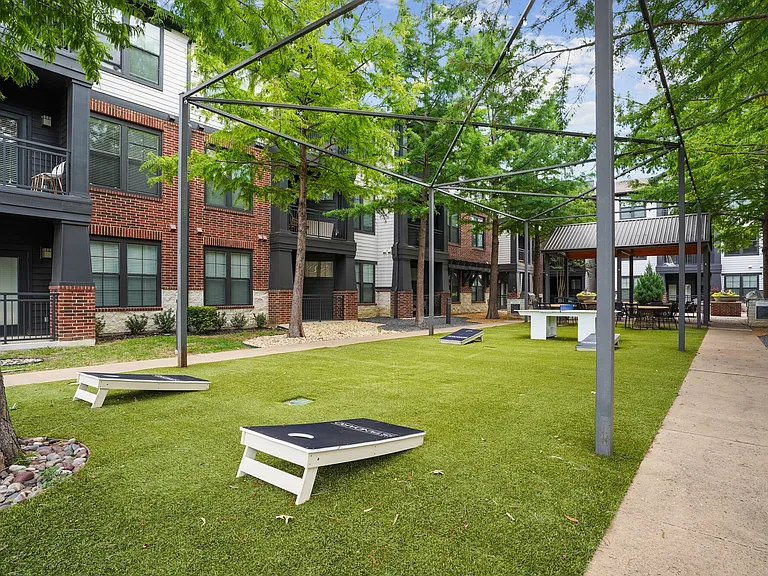 The Standard — Photo 18