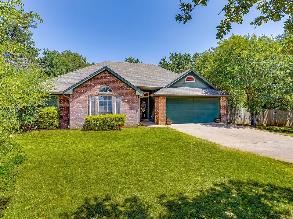 1st image of 104 Fawn Ct