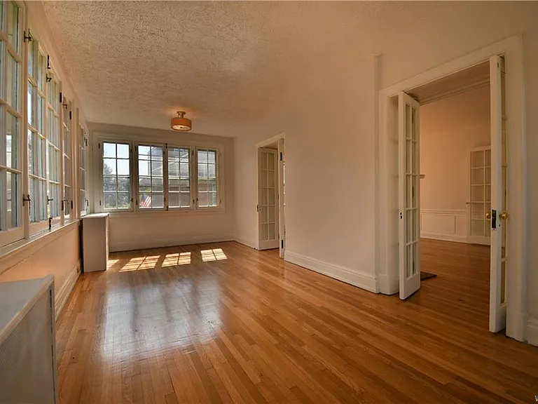 116 Linwood Ave — Photo 16