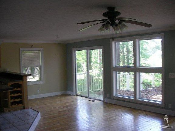 3rd image of 550 Medcalf Drive SW