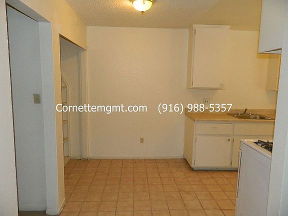 4th image of 724 Lampasas Ave APT 2