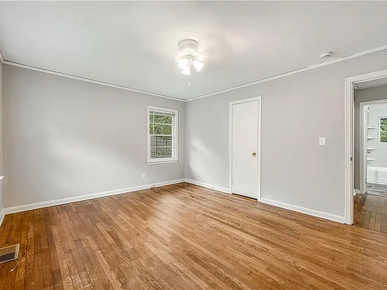 847 Gertrude Pl NW — Photo 11