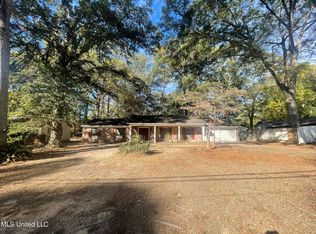 3615 Meadow Ln, Jackson, MS 39212