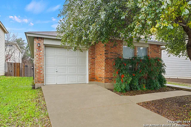 134 Cindy Lou Dr — Photo 3