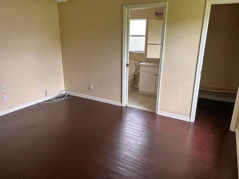 1894 Norvell Ave — Photo 6