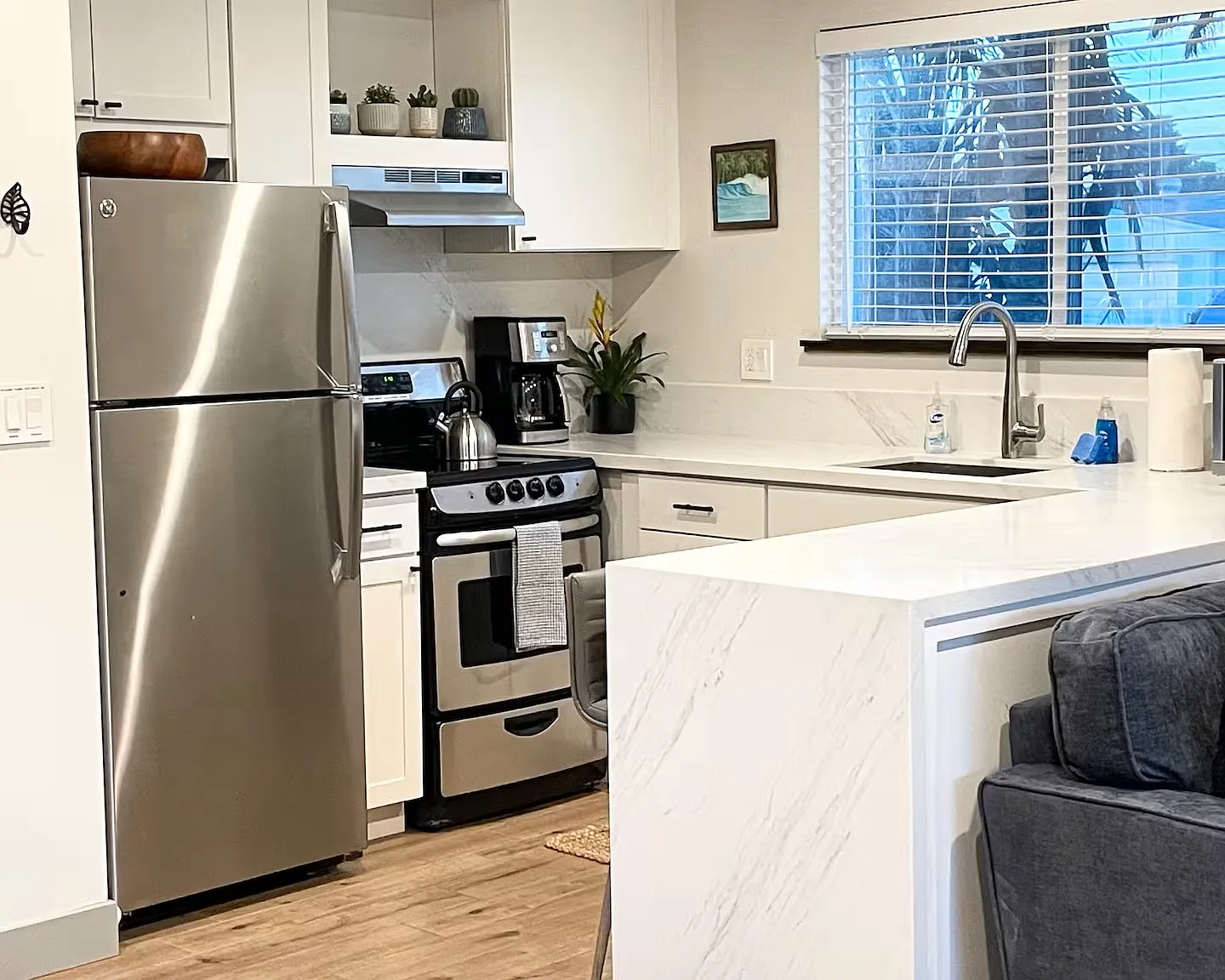Studio, 490 sqft, $2,395 — Photo 2