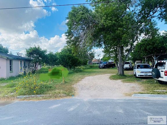 2nd image of 435 Olmito St